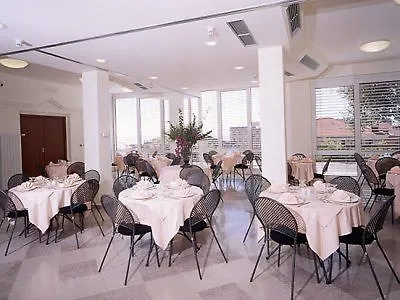Hotel Garden Palace Varazze 3*,
